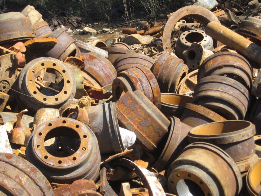 Metal-Scrap-Cast-Iron-